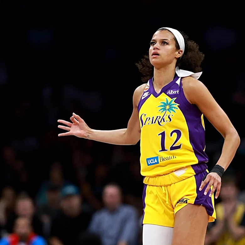 Sparks nearly pull off incredible comeback, fall to Liberty