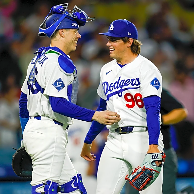Landon Knack optioned after 8-out save, Dodgers bring back Jonathan Hernández
