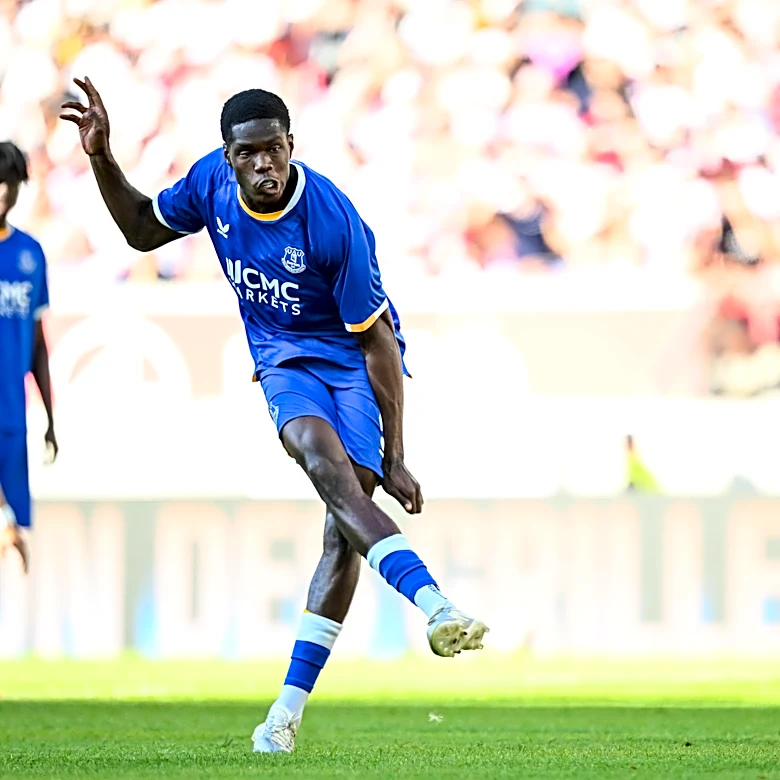Friday’s Everton News: Barry’s motivation, Iroegbunam bid