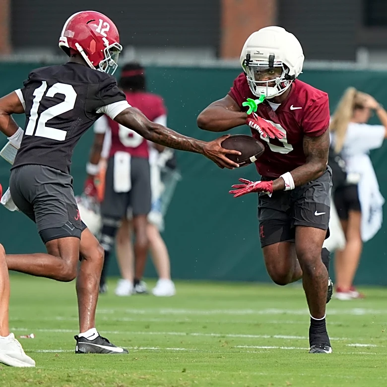 Jumbo Package: QB, RB notes from first fall scrimmage