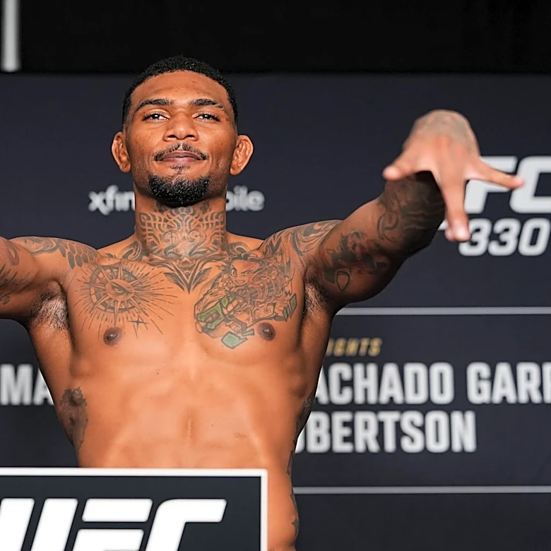 He made it! Michael Morales incredibly sheds 60 pounds, successfully tips scale for UFC 330 backup role | Islam vs. Garry