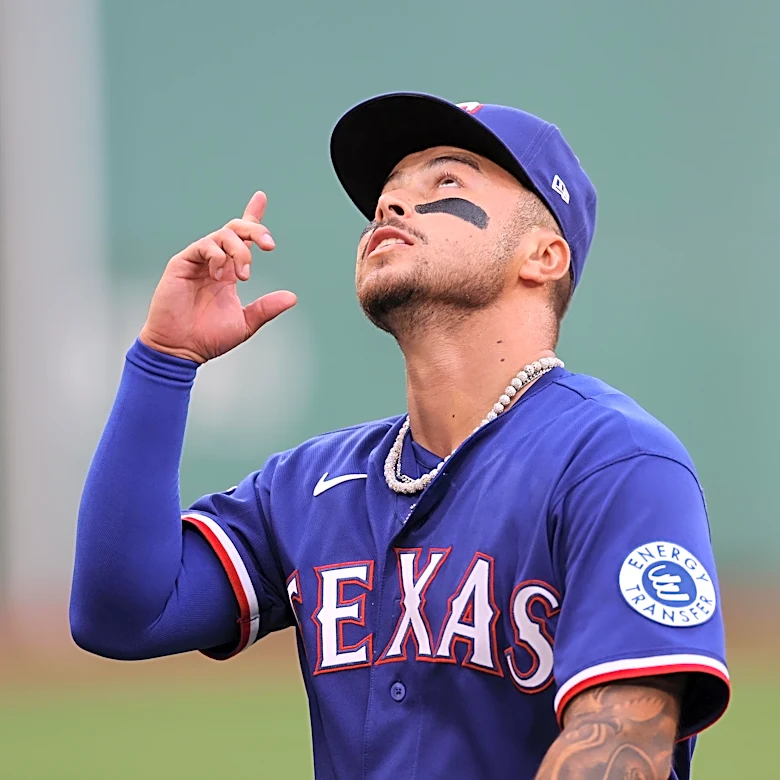 Rangers add Gonzales, Freeman