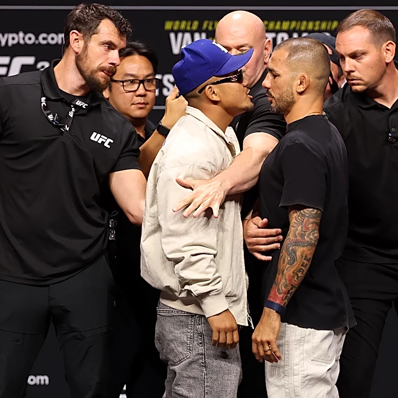Joshua Van and Alexandre Pantoja have to be separated at UFC 331 press conference: ‘When someone talks, you shut your f*cking mouth’