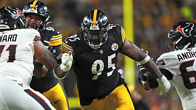 Steelers sign DT Keeanu Benton to $72 million extension