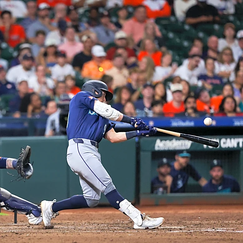 Mariners hurt fans today (just to see if they still feel), lose to Astros in extras, 10-7
