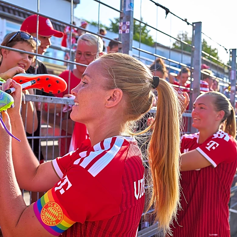 Match Thread: Bayern Munich vs. VfL Wolfsburg (DFL-Supercup Frauen)