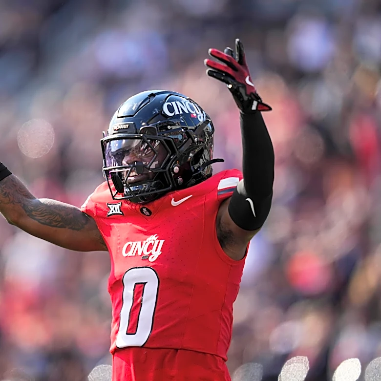 Bengals sign Matthew McDoom; Ceyair Wright leaves the team