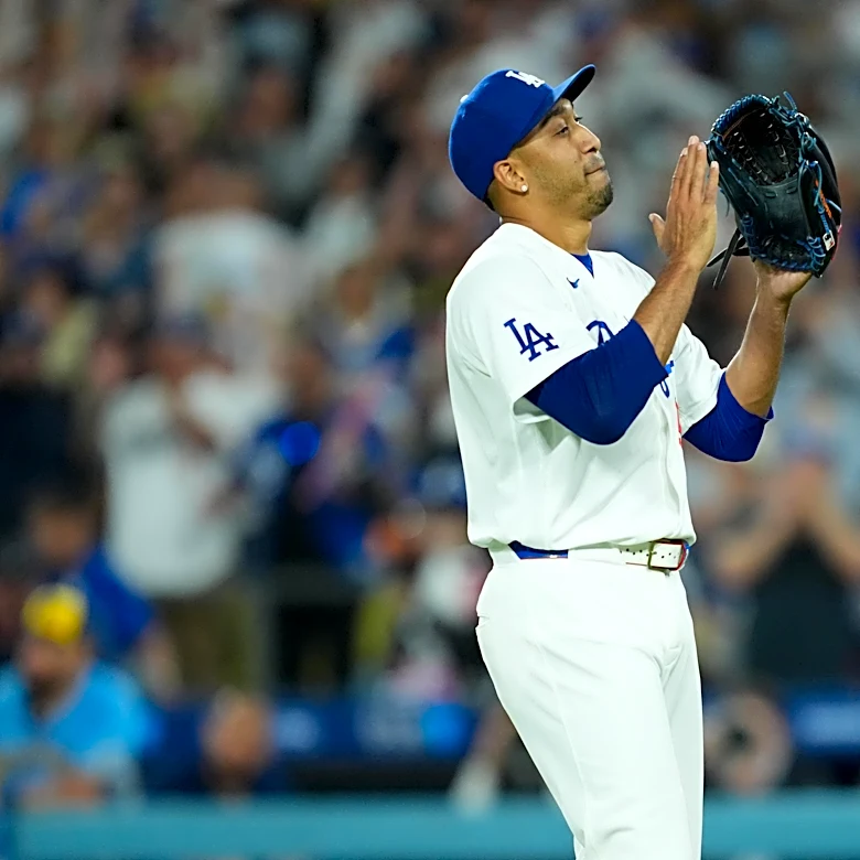Struggling Edwin Díaz working on mechanics amid chaotic Dodgers bullpen stretch