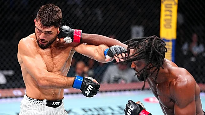 Highlights! Neil Magny delivers comeback TKO, ties Charles Oliveira for second most UFC wins | UFC 330