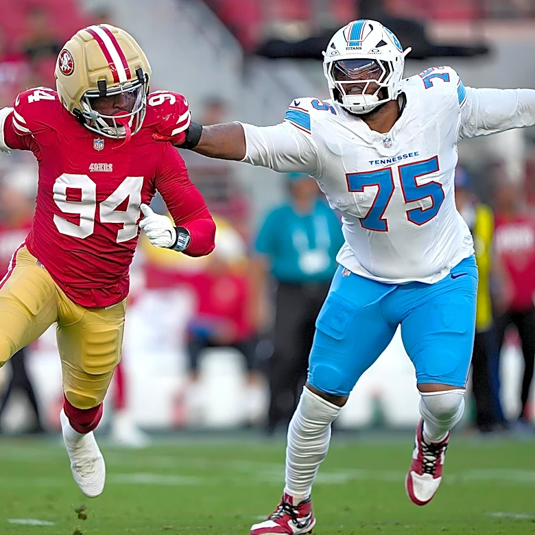 49ers News: Mike Evans practices again