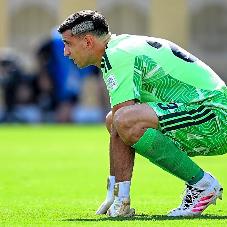 Reports: Juventus abruptly end pursuit of Emi Martinez as talks for Guglielmo Vicario are now ‘heating up’
