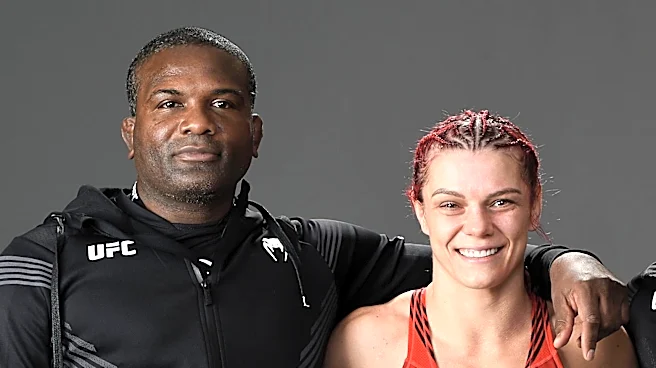 Din Thomas flamed for turning his back on Gillian Robertson after her UFC 330 loss: ‘Stand behind your fighter’