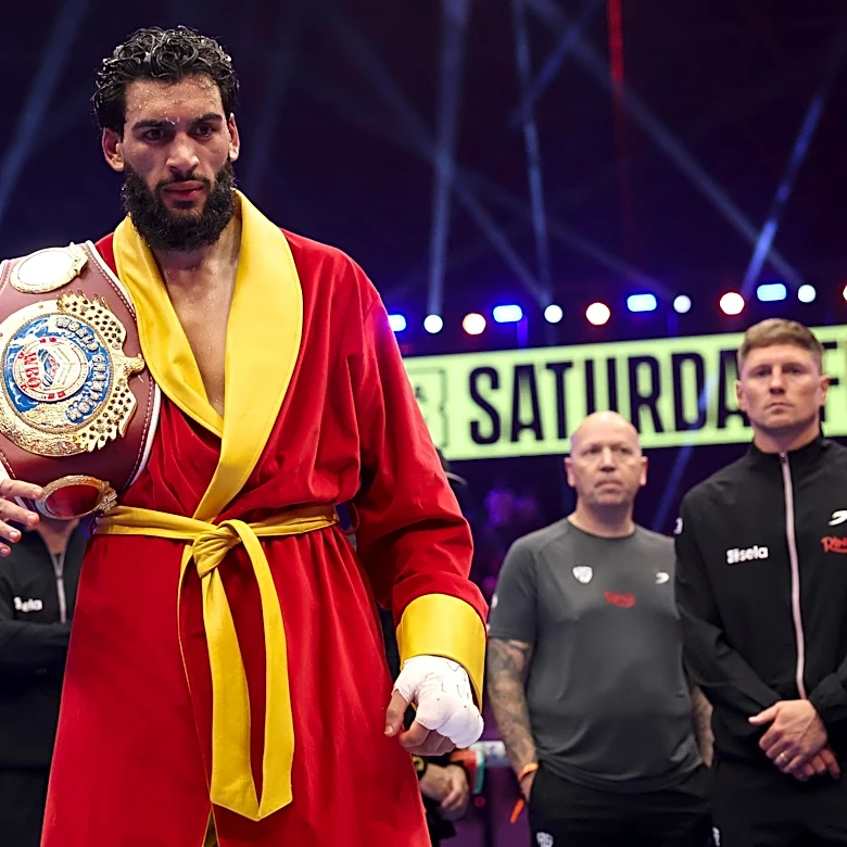 WBO order Hamzah Sheeraz vs Janibek Alimkhanuly
