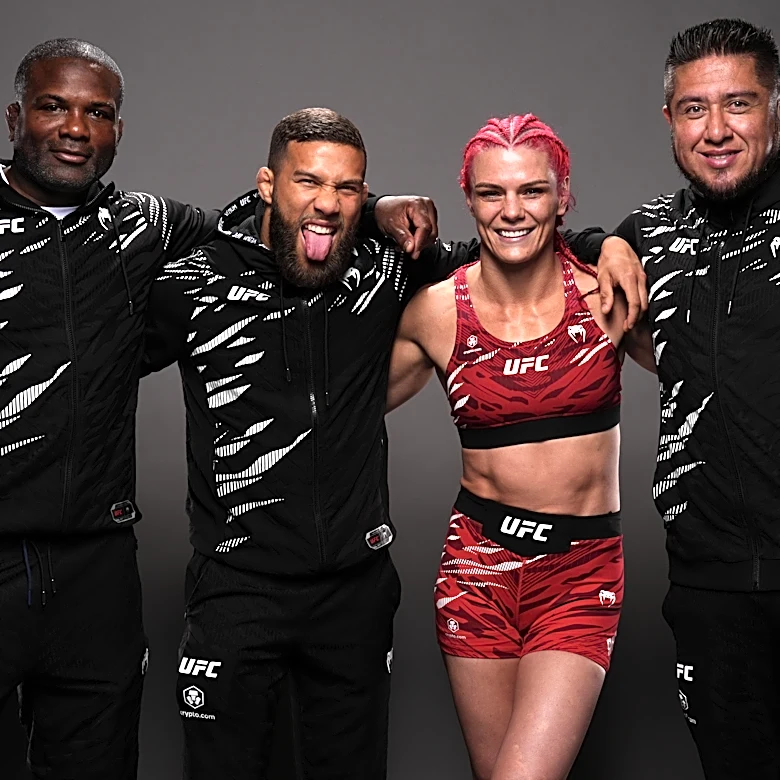 Sean Strickland calls Din Thomas ‘sh*t coach’ for reaction to Gillian Robertson loss at UFC 330