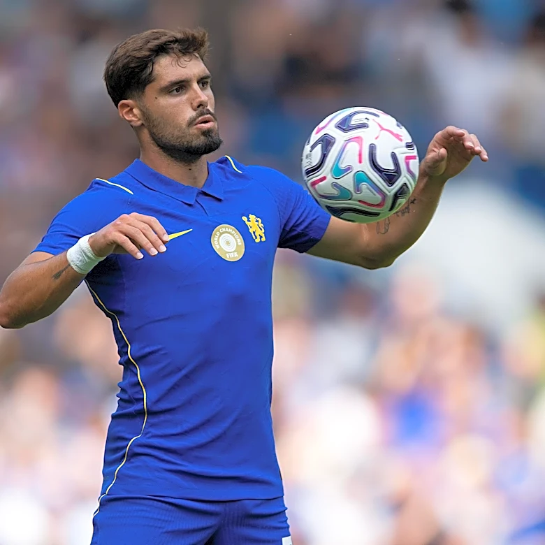 Chelsea value Pedro Neto ‘at close to £100m’ — report