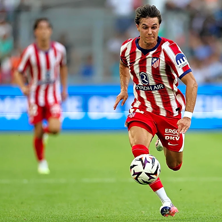 CONFIRMADO: Arnau Ortiz takes No.16 shirt as he joins Atlético first team