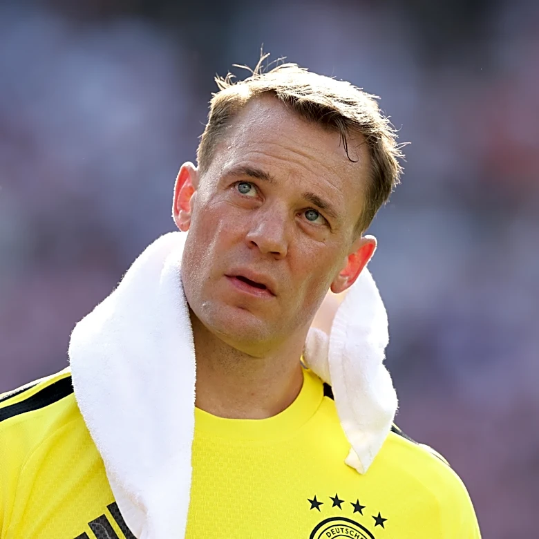 Bayern Munich star Manuel Neuer appreciates praise from Thierry Henry