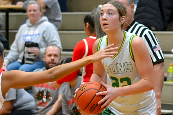 Lisa Fortier Fighting for Four-Star Recruit Finley Parcher’s Attention