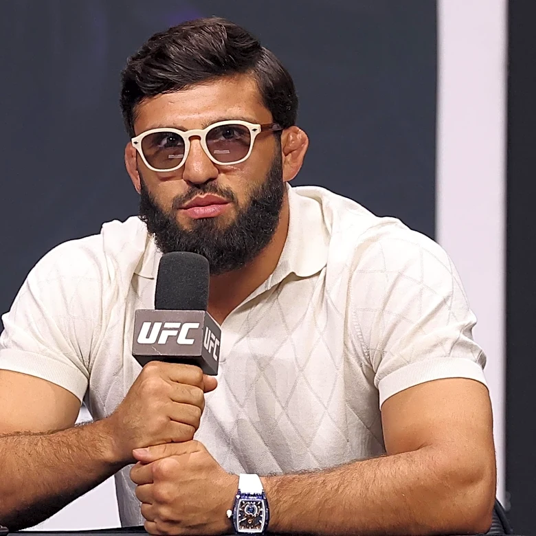 Arman Tsarukyan officially changes nickname to Batman ahead of UFC 331