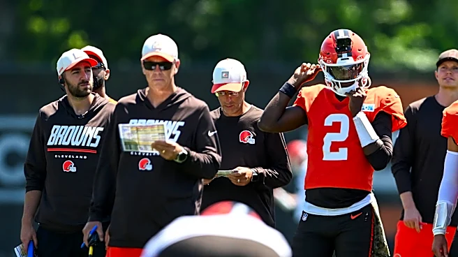 Cleveland Browns news: The big QB debate, FA dalliances, and stadium fun