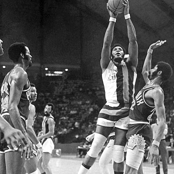 One rebounding stat explains decades of Suns history