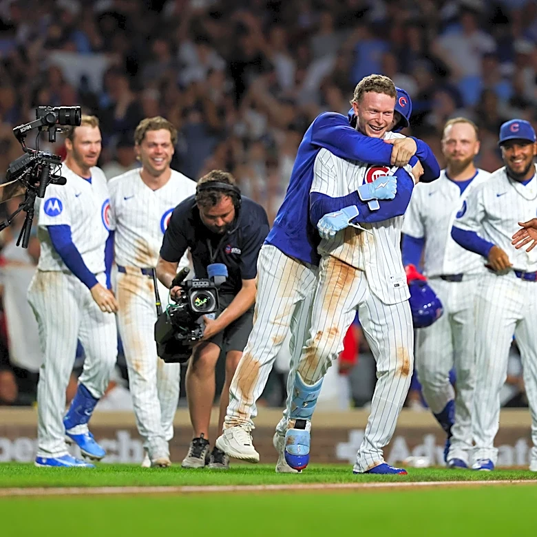 Cubs 7, White Sox 5: Pete Crow-Armstrong walks it off… and simultaneously joins the 30/30 Club!