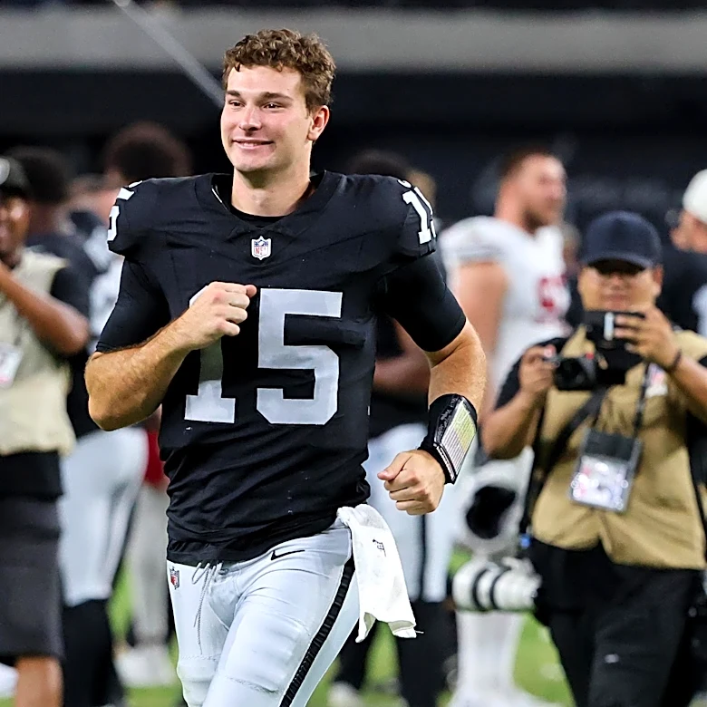 Fernando Mendoza gets some work against Texans’ 1st team