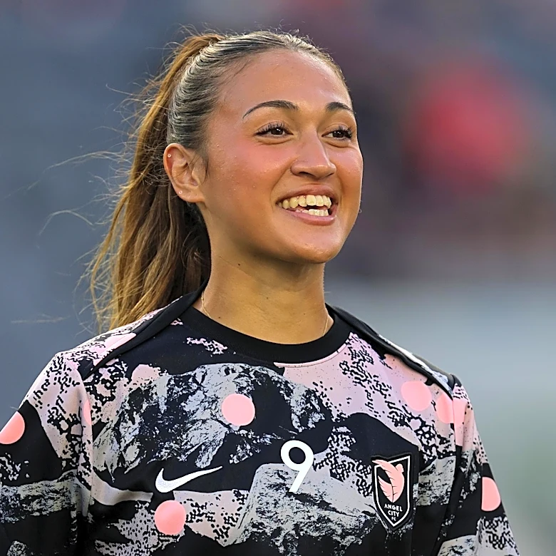 Angel City FC transfer forward Casey Phair to Feyenoord Rotterdam of the Eredivisie Vrouwen