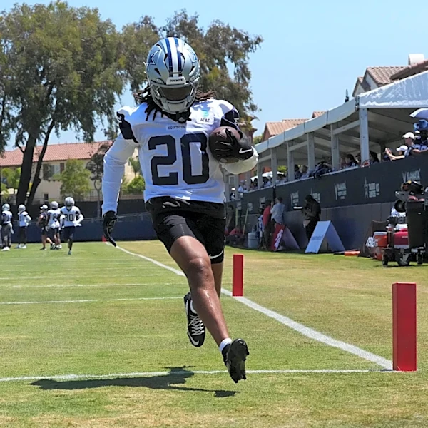 Cowboys RB battle: Malik Davis is doing what he always does
