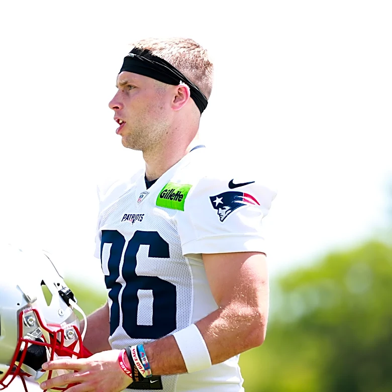 3 performances of note from the Patriots’ 18th training camp practice