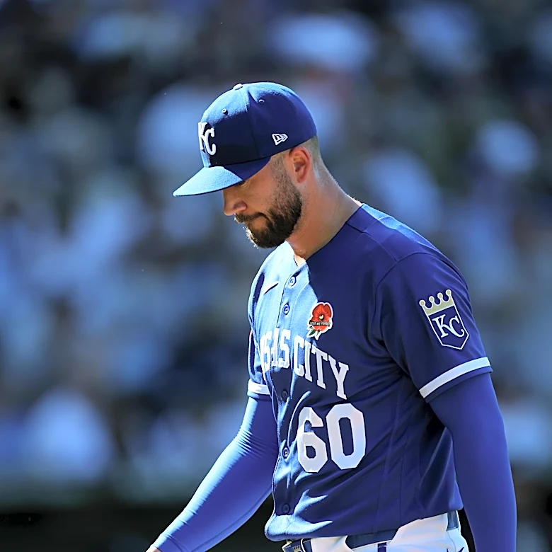 Lucas Erceg demoted, Carlos Durán called up