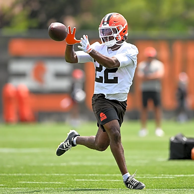 Browns: Dylan Sampson is ‘electric with the ball.’ Even with this flaw.