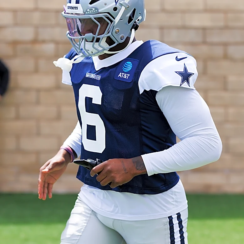 Cowboys pass rusher Donovan Ezeiruaku pulled from Saints scrimmage