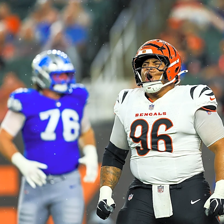 The Bengals are giving Landon Robinson a chance to play on offense