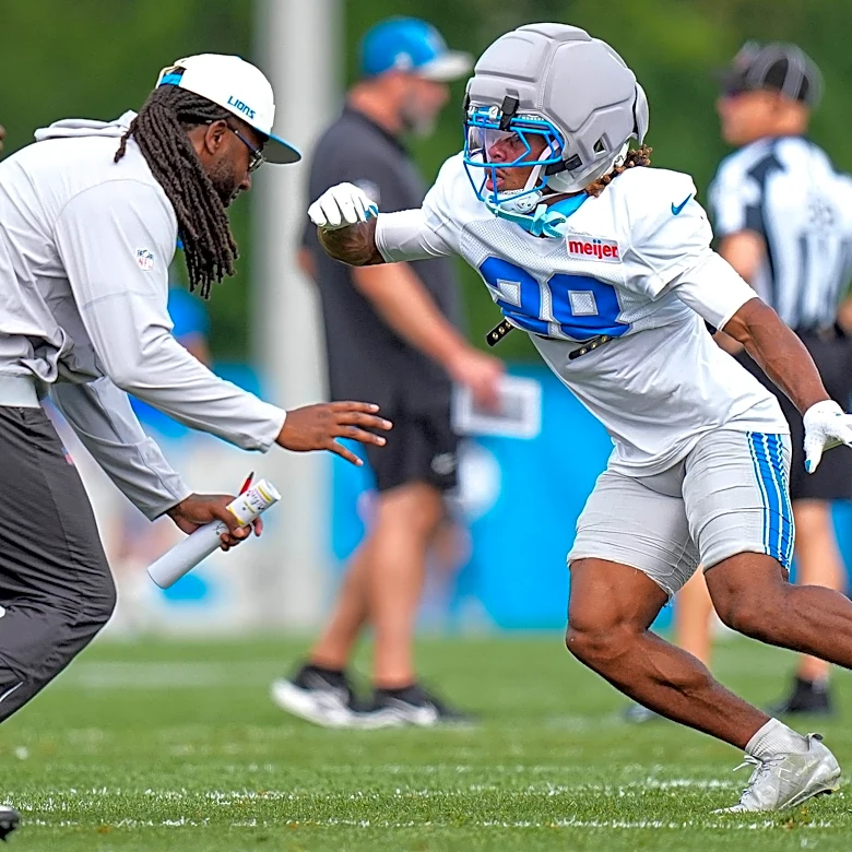 Survey: Which group will you be watching most closely in Lions vs. Commanders game?