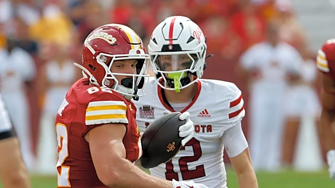 Colts sign Tyler Moore