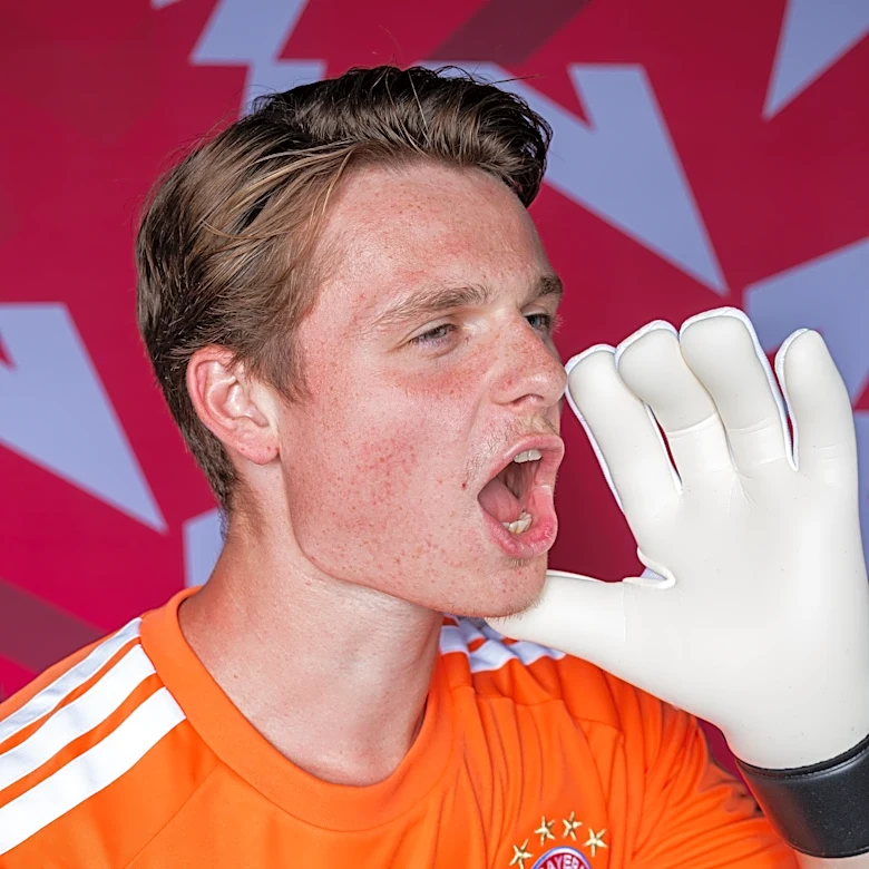 Bayern Munich’s Jonas Urbig aiming high for spot with German national team