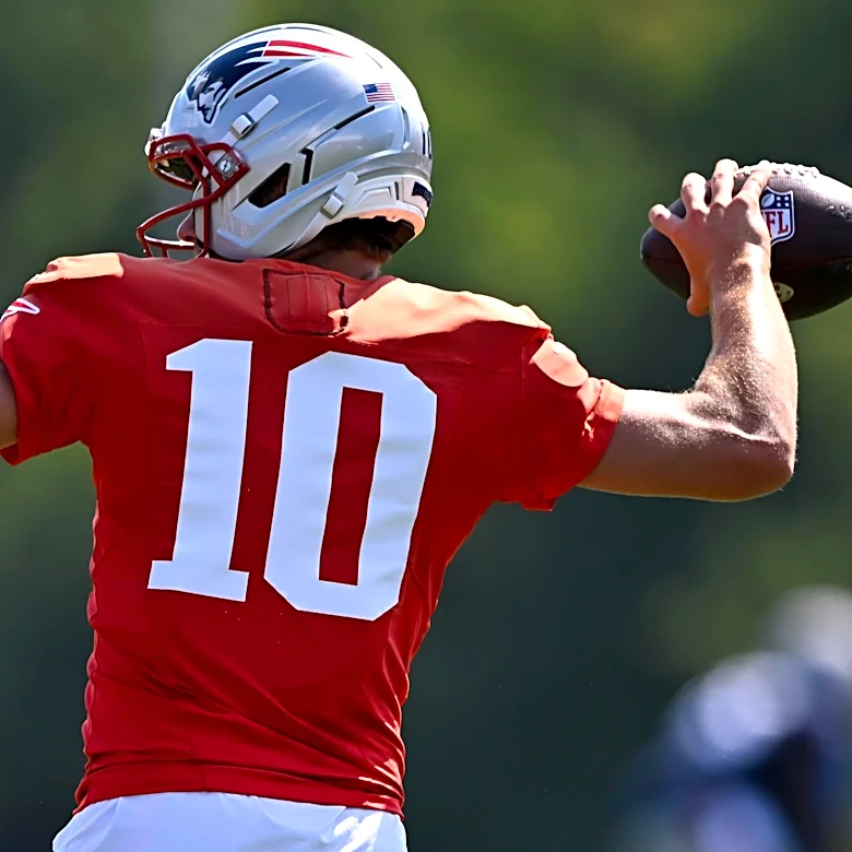Patriots training camp recap: Drake Maye shreds Eagles defense in first joint practice