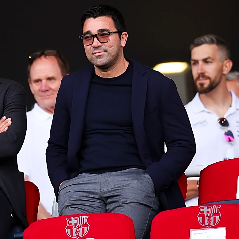 ‘We’re working on it’ – Deco talks replacing Robert Lewandowski and Ferran Torres at Barcelona