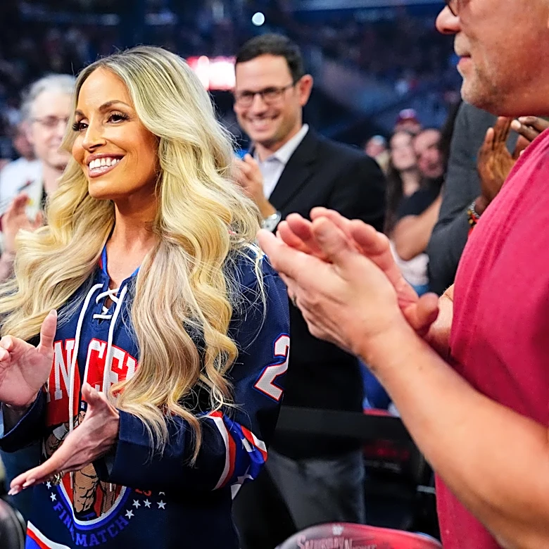 Trish Stratus explains what it will take to get her back in WWE