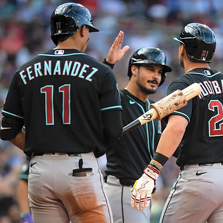 D-Backs Avoid Sweep, Outlasting Red Sox 7-6