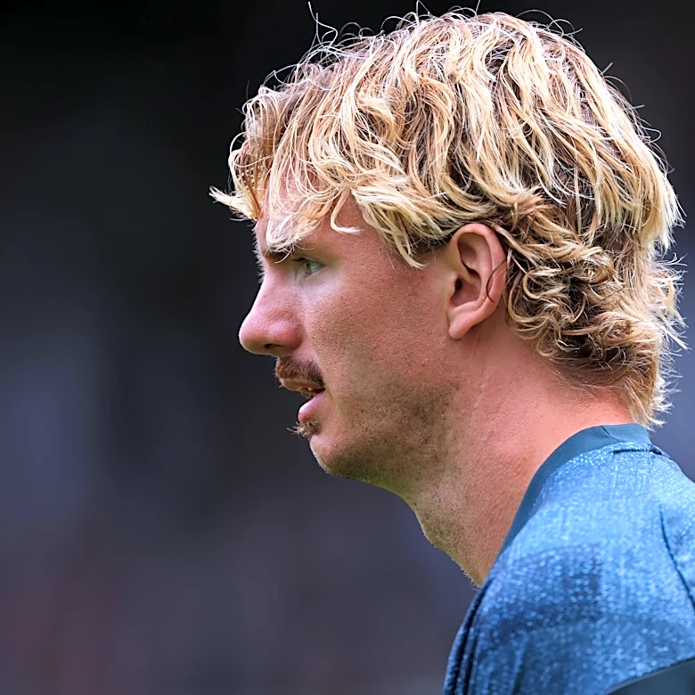 Borussia Dortmund Opens Talks With Newcastle Over Nick Woltemade Deal: Breaking