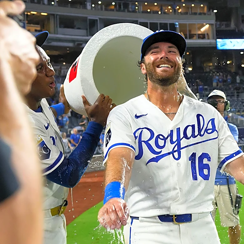 Kansas City Royals news: A late inning surge brings joy