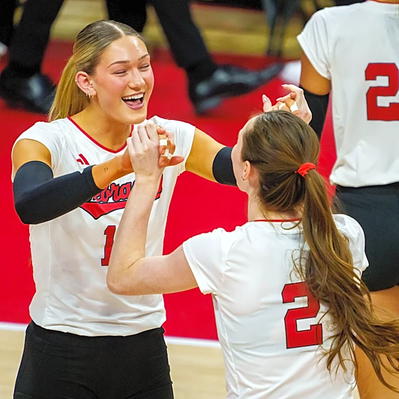 Thursday Flakes: 7 Days Until Volleyball, Family Milestones and More