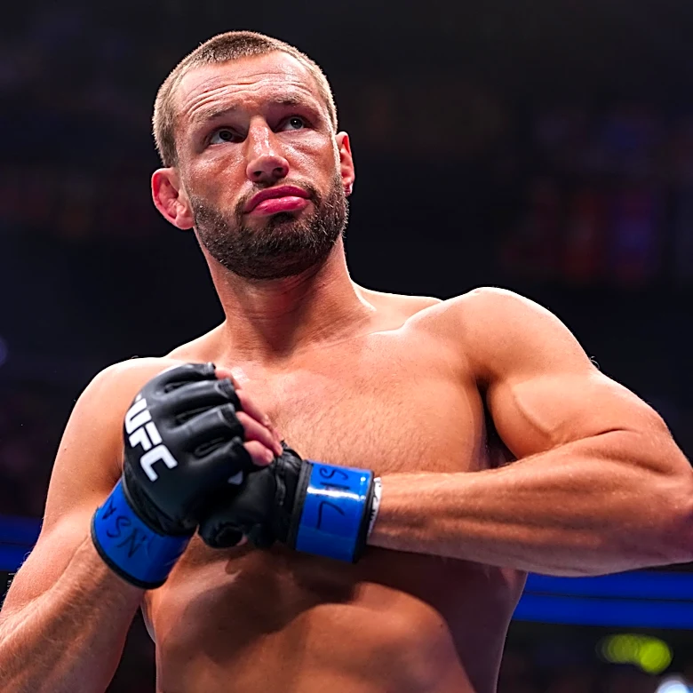Reinier de Ridder vs. Roman Dolidze: Odds, full fight preview and prediction | UFC Sacramento