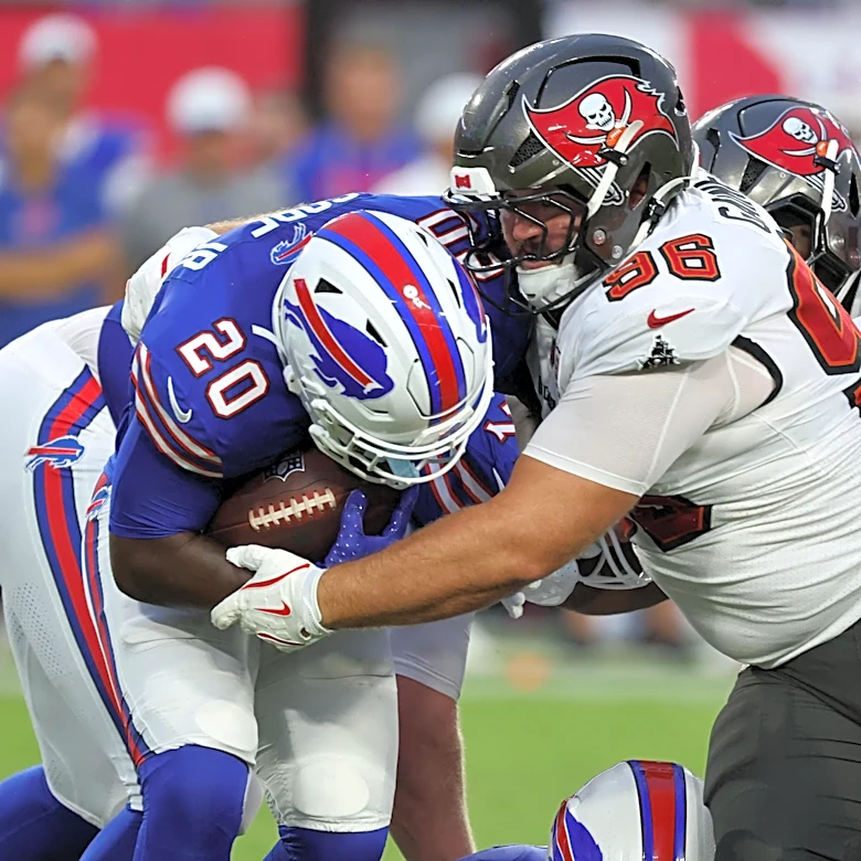 Buffalo Bills fans grade signing of DL Greg Gaines