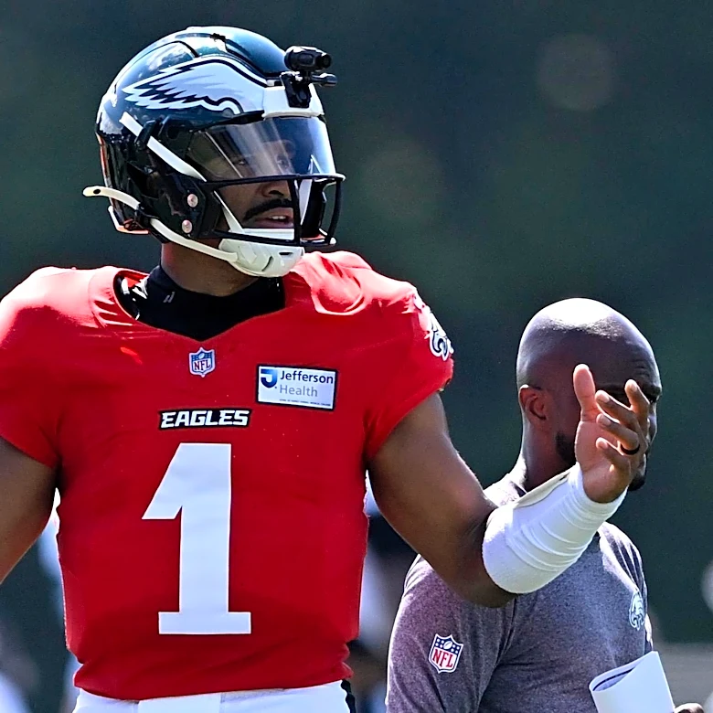 Eagles-Patriots Practice Notes: Jalen Hurts finishes strong, defense bounces back
