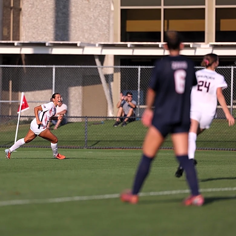 Mireya Stephenson, Laurynn Ziller come up big in Arizona soccer’s comeback win at Gonzaga