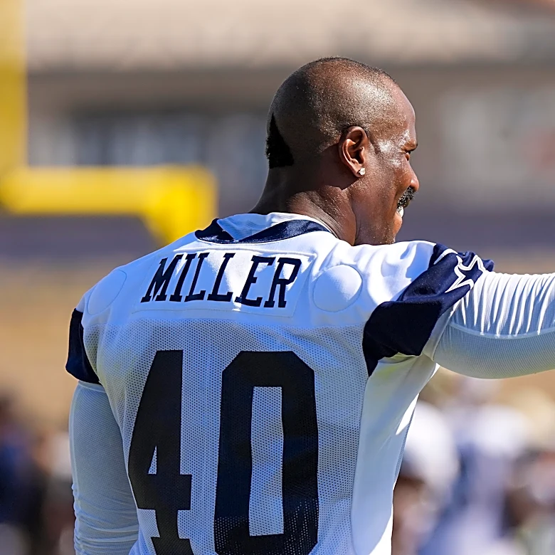 Cowboys OLB Von Miller impresses in first practice with team