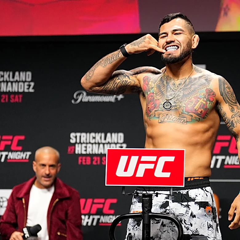 UFC Sacramento weigh-in video: Hernandez vs. Rodrigues